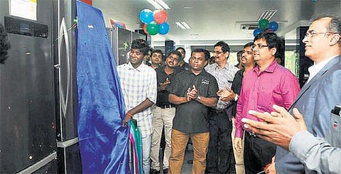 கோத்ரெஜ் நிறுவன புதிய குளிர்சாதனப் பெட்டி அறிமுகம்﻿: 3 தனித்தனி குளிர் மண்டலங்களாக பிரிக்க முடியும்﻿