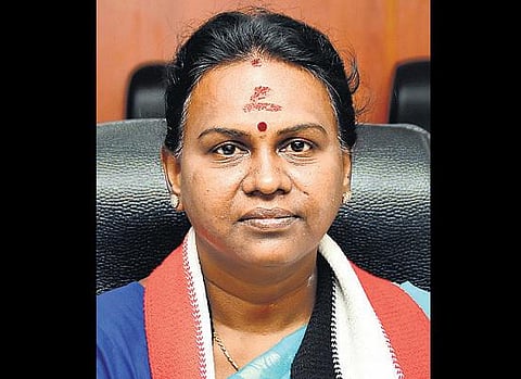 சமரச பேச்சுவார்த்தையின்போது கண்ணீருடன் வெளியேறினார் மேயர் - நெல்லை அதிமுகவில் சலசலப்பு