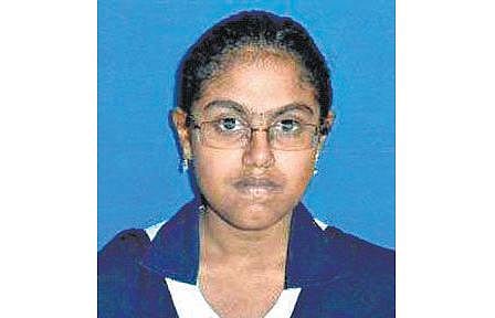 கர்நாடகத்தில் தமிழ் மாணவி மாவட்ட அளவில் முதலிடம்﻿﻿: கன்னட பாடத்தில் 98 மதிப்பெண்கள் பெற்றார்