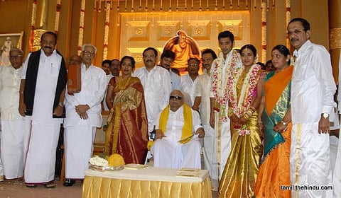 ‘நெஞ்சத்தால் இணைந்து விட்டோம்.. இனி பிரிவில்லை’﻿: கருணாநிதி பேரன் திருமண விழாவில் வைகோ உருக்கம்