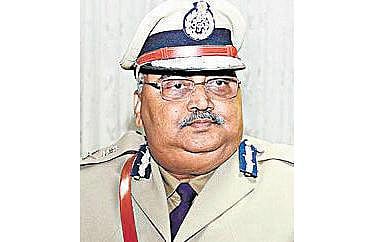 மோசடி தொலைபேசி அழைப்பை நம்பி ஏடிஎம் ரகசிய எண்ணைக் கூறி ரூ. 12,000 இழந்த கர்நாடக டிஜிபி﻿