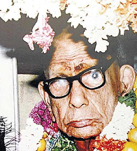 தெய்வத்தின் குரல்: ஆனைமுகரும் அகத்தியரும்﻿