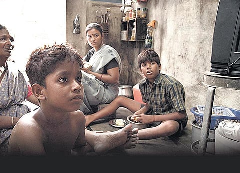 காக்கா முட்டை திரைப்படத்துக்கு எதிரான வழக்கு﻿: தயாரிப்பாளர்கள், இயக்குநர் நேரில் ஆஜராக உத்தரவு﻿