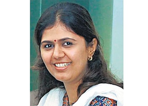பங்கஜா மீது மேலும் ஒரு முறைகேடு குற்றச்சாட்டு﻿