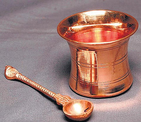 ஆன்மிக வினா: துளசி தீர்த்தத்தின் மகிமை என்ன?﻿