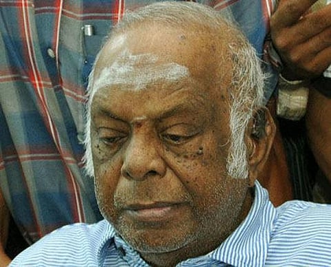 ஐயப்பன் மீதான விசாரணையில் குறுக்கிட﻿ மயிலாப்பூர் காவல் அதிகாரிகளுக்கு தடை விதிக்க வேண்டும்: சென்னை உயர் நீதிமன்றத்தில் எம்.ஏ.எம்.ராமசாமி மனு﻿