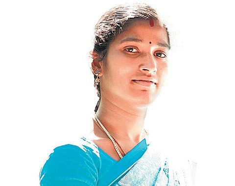 சிறுவனின் உயிரைக் காத்த பெண் விவசாயி﻿