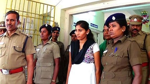 கதம்பம்: விவாகரத்து எங்கே கிடைக்கும்?