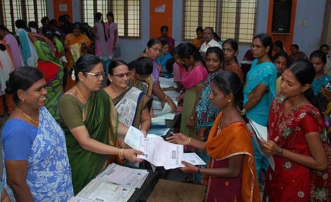 பிளஸ் 2  மாணவர்களுக்கு நாளை அசல் மதிப்பெண் சான்றிதழ்: அரசு தேர்வுத்துறை அறிவிப்பு
