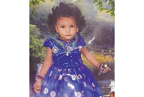 மழைநீர் கால்வாயில் விழுந்து குழந்தை பலி﻿: ஆவடி நகராட்சி மீது பொதுமக்கள் புகார்﻿