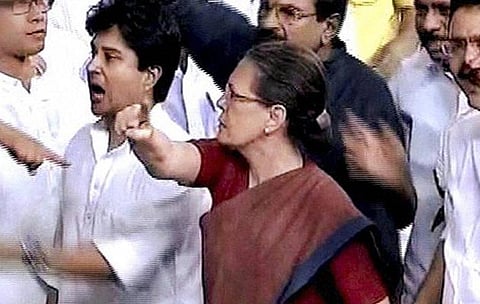 ஐபிஎல் முன்னாள் தலைவர் லலித் மோடி விவகாரம்: பாஜக - காங்கிரஸ் கடும் மோதல்﻿