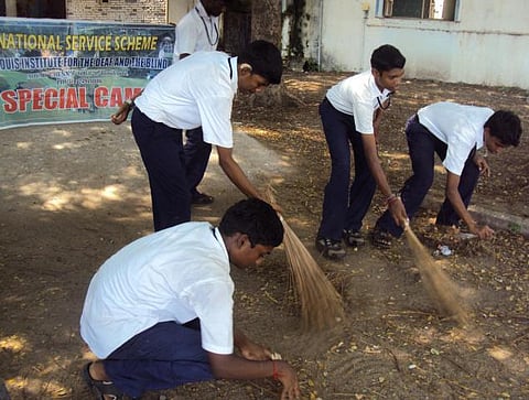 நாட்டு நலப்பணி திட்டத்துக்கான மத்திய அரசு நிதி திடீர் நிறுத்தம்﻿: பள்ளி, கல்லூரிகளில் என்எஸ்எஸ் செயல்பாடு முடங்கியது﻿