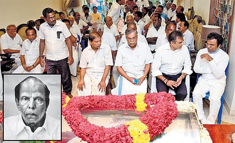 சரவணா ஸ்டோர்ஸ் நிறுவனர் யோகரத்தினம் காலமானார்﻿: ஸ்டாலின், தமிழிசை அஞ்சலி﻿