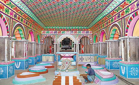 43 உபசன்னதிகள், 11 கோபுரங்களுக்கு நடைபெறவுள்ள﻿ முதல் கட்ட கும்பாபிஷேகத்துக்கு ஸ்ரீரங்கம் கோயிலில் ஏற்பாடுகள் தீவிரம்﻿: 7-ம் தேதி இரவு யாகசாலை பிரவேசம்﻿