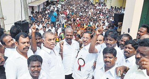 மணப்பாக்கத்தில் நீர்நிலை ஆக்கிரமிப்பு: முன்னாள் மேயர் மா.சுப்பிரமணியன் குற்றச்சாட்டு﻿