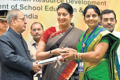 நன்னெறிகளை போதிக்கும் ஆசிரியர்கள் நாட்டுக்கு தேவை﻿: குடியரசுத் தலைவர் பிரணாப் முகர்ஜி வலியுறுத்தல்﻿