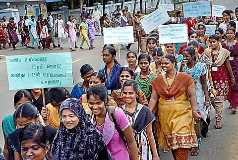 கர்நாடகாவில் கோயிலுக்குள் நுழைந்த தலித் பெண்களுக்கு அபராதம் விதிப்பு﻿