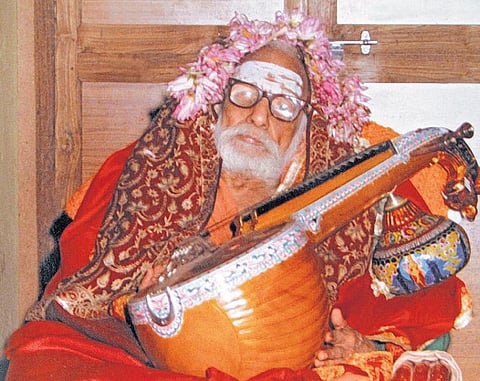 தெய்வத்தின் குரல்: பதினாறும் பெற்று பெருவாழ்வு பெற உபாயம்﻿﻿