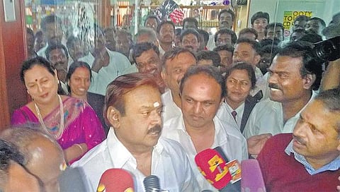 கிரானைட் முறைகேடு விசாரணையை சிபிஐக்கு மாற்ற வேண்டும்: தேமுதிக தலைவர் விஜயகாந்த் வலியுறுத்தல்﻿
