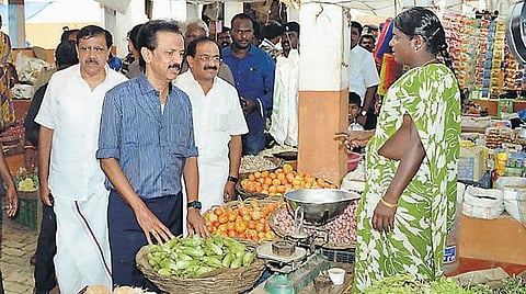 தேர்தலில் அளித்த வாக்குறுதிகளை தமிழக அரசு நிறைவேற்றவில்லை﻿: திண்டுக்கல்லில் மு.க.ஸ்டாலின் குற்றச்சாட்டு﻿