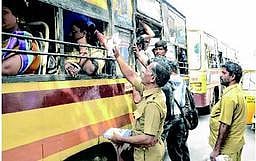 மாநகர பேருந்துகளில் டிக்கெட் இல்லாமல் பயணம்:  3 மாதங்களில் ரூ.26 லட்சம் அபராதம் வசூல்