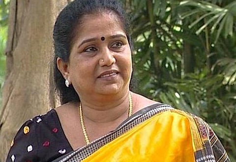 சாகித்ய அகாடமி விருதை திருப்பி அளிப்பது வெறும் விளம்பர யுக்தி- திலகவதி சாடல்