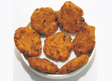 பருப்பு விலை உயர்வால் கர்நாடகத்தில் ஒரு வடை ரூ.25﻿: விவசாயிகளுக்கு பலனில்லை; இடைத்தரகர்கள் மீது குற்றச்சாட்டு﻿