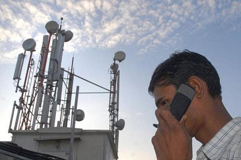 அழைப்பு தடைபட்டால் நுகர்வோருக்கு இழப்பீடு: டிராய்  உத்தரவு