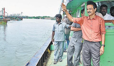 சுமுக உறவு இல்லாததால் காவிரி நீர் பெறுவதில் சிக்கல்﻿: முதல்வர் ஜெயலலிதா மீது ஸ்டாலின் குற்றச்சாட்டு﻿