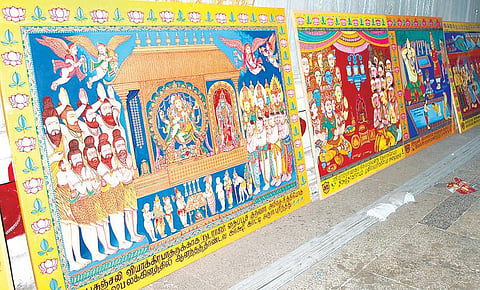 நடராஜர் கோயிலில் மூலிகை கலந்த கலவையால் வரையப்பட்ட தல வரலாறு ஓவியங்கள்﻿