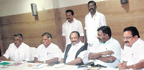 மக்கள் நல கூட்டியக்கம் இன்று ஆலோசனை﻿