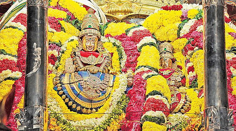 மலையுச்சியில் ஒளிரும் நெய் தீபம்﻿