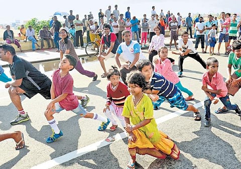 பெசன்ட் நகர் எலியட்ஸ் கடற்கரையில் கார்கள் இல்லாத ஞாயிறு விழா﻿: மக்களைக் கவர்ந்த விசில் பாடல்கள்﻿