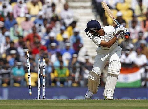 மோர்கெல், ஹார்மர் அபாரம்: 215 ரன்களில் சுருண்டது இந்தியா