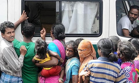 சென்னை வெள்ள பாதிப்பு: அதிகரித்து வரும் பேதி, காய்ச்சல், சரும நோய்கள்
