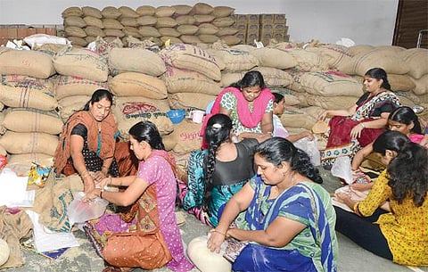 களத்தில் பெண்கள்: அனைத்தையும் மீட்டெடுக்கும் பெண் சக்தி!