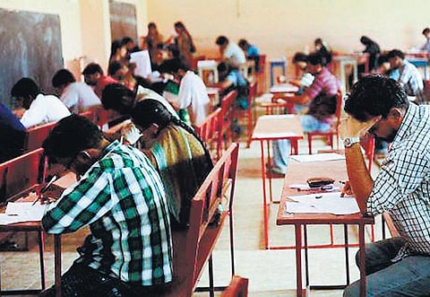 டிச.18-ல் ஐஏஎஸ் முதன்மை தேர்வு: ஆன்லைனில் ஹால்டிக்கெட்﻿
