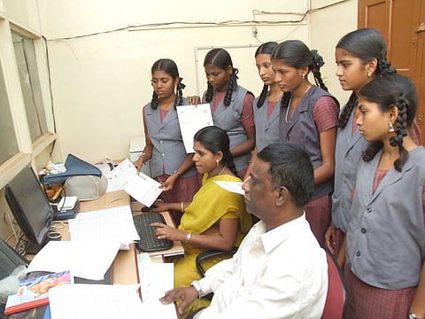 வெள்ளத்தில் கல்வி சான்றிதழை இழந்தவர்களுக்கு நகல் ஆவணம் வழங்க 4 மாவட்டங்களில் சிறப்பு முகாம்﻿