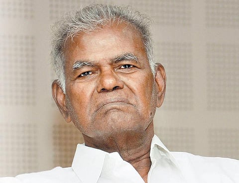 ஏன் உங்கள்  கண்களுக்கு  நல்லகண்ணு  தெரியவில்லை?