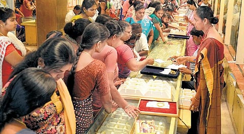 புத்தாண்டை முன்னிட்டு நகை வாங்க மக்கள் ஆர்வம்﻿: 30 சதவீதம் விற்பனை அதிகரிப்பு﻿﻿