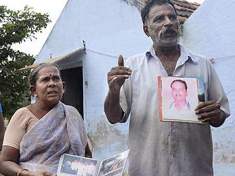 தலித் மாணவர் தற்கொலை: இன்று ரோஹித்... அன்று எங்கள் மகன்- சேலம் செந்தில்குமார் பெற்றோர் கதறல்