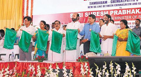 மத்திய ரயில்வே பட்ஜெட்டில் தமிழக திட்டங்களுக்கு முக்கியத்துவம்﻿﻿: ரயில்வே அமைச்சர் சுரேஷ் பிரபு உறுதி﻿﻿