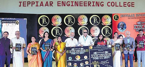 டாக்டர் கமலா செல்வராஜ், விவசாயி வெங்கடபதி உட்பட 9 பேருக்கு ஜேப்பியார் ஐகான் விருது﻿ - சத்யபாமா பல்கலை. வேந்தர் ஜேப்பியார் வழங்கினார்﻿: ‘பாலம்’ கல்யாணசுந்தரத்துக்கு வாழ்நாள் சாதனையாளர் விருது﻿