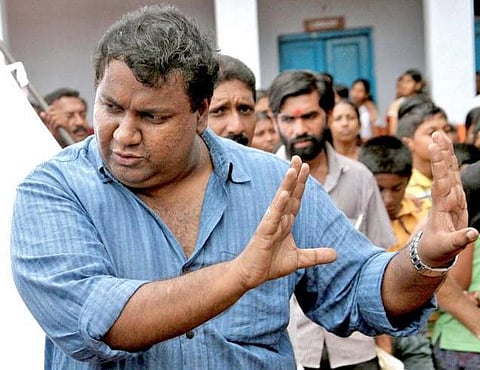 டிராபிக் புகழ் மலையாள இயக்குநர் ராஜேஷ் பிள்ளை மரணம்