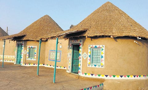 மரபு இல்லங்கள்-3: பூகம்பம் தாங்கும் புங்கா வீடுகள்﻿