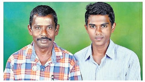 பிளஸ் 2 பொதுத்தேர்வு எழுதிய﻿ தந்தை, மகன்
