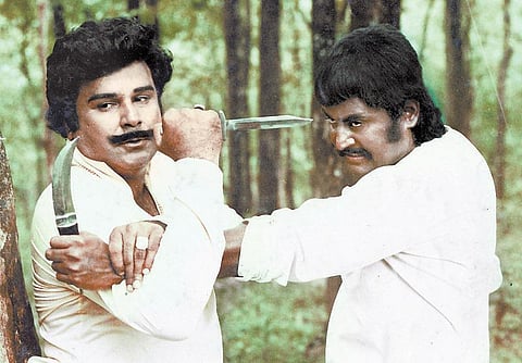 சினிமா எடுத்துப் பார் 49: ரஜினிக்கு சமமான நடிகர்!