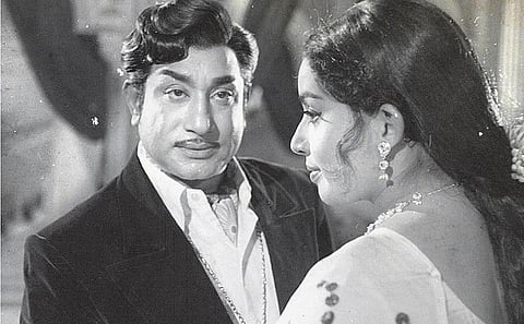 திரையில் மிளிரும் வரிகள் 5 - ஆசையெனும் தொட்டிலில் ஆடும் மனம்﻿