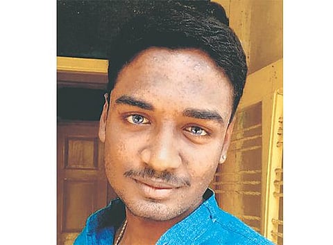 சாலை விபத்தில் மூளைச்சாவு அடைந்த﻿ சென்னை இளைஞரின் உடல் உறுப்புகள் தானம்﻿: 4 பேருக்கு மறுவாழ்வு﻿