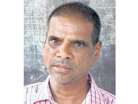 மாணவிகளுக்கு பாலியல் தொந்தரவு﻿: ஆரணி தொடக்கப் பள்ளி தலைமை ஆசிரியர் கைது﻿